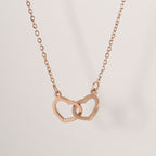 Alvea™ Cofre Rosa Eterna con Collar Grabado