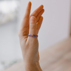 ANILLO DE PÉTALOS MORADOS 