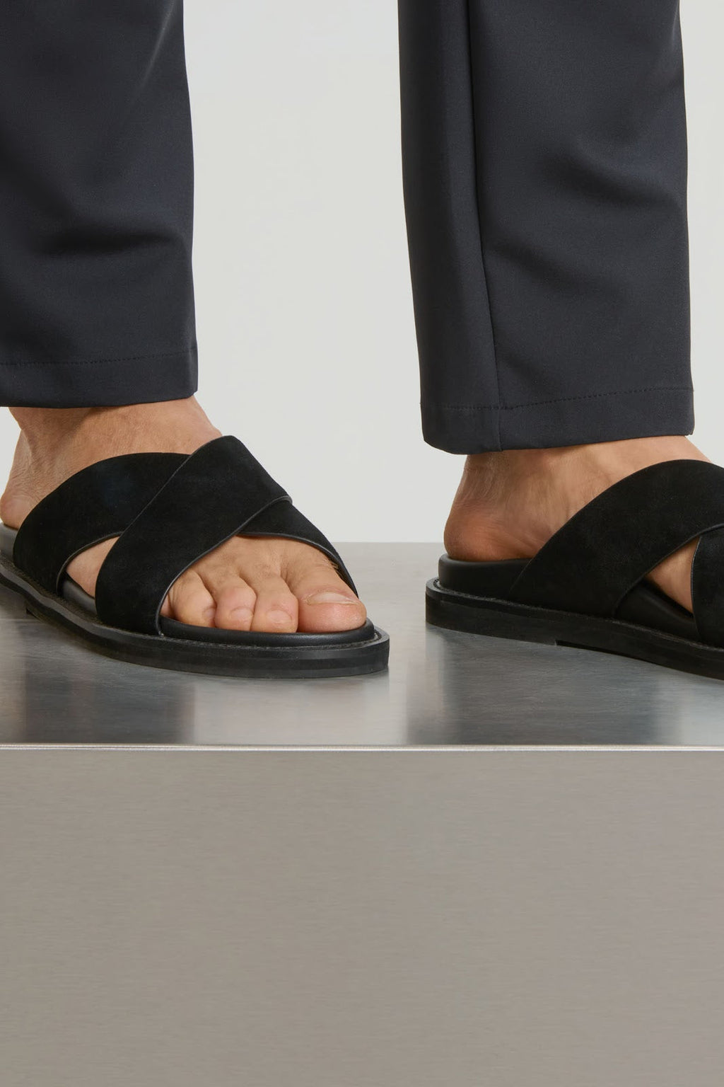THE STEFANO SANDALS
