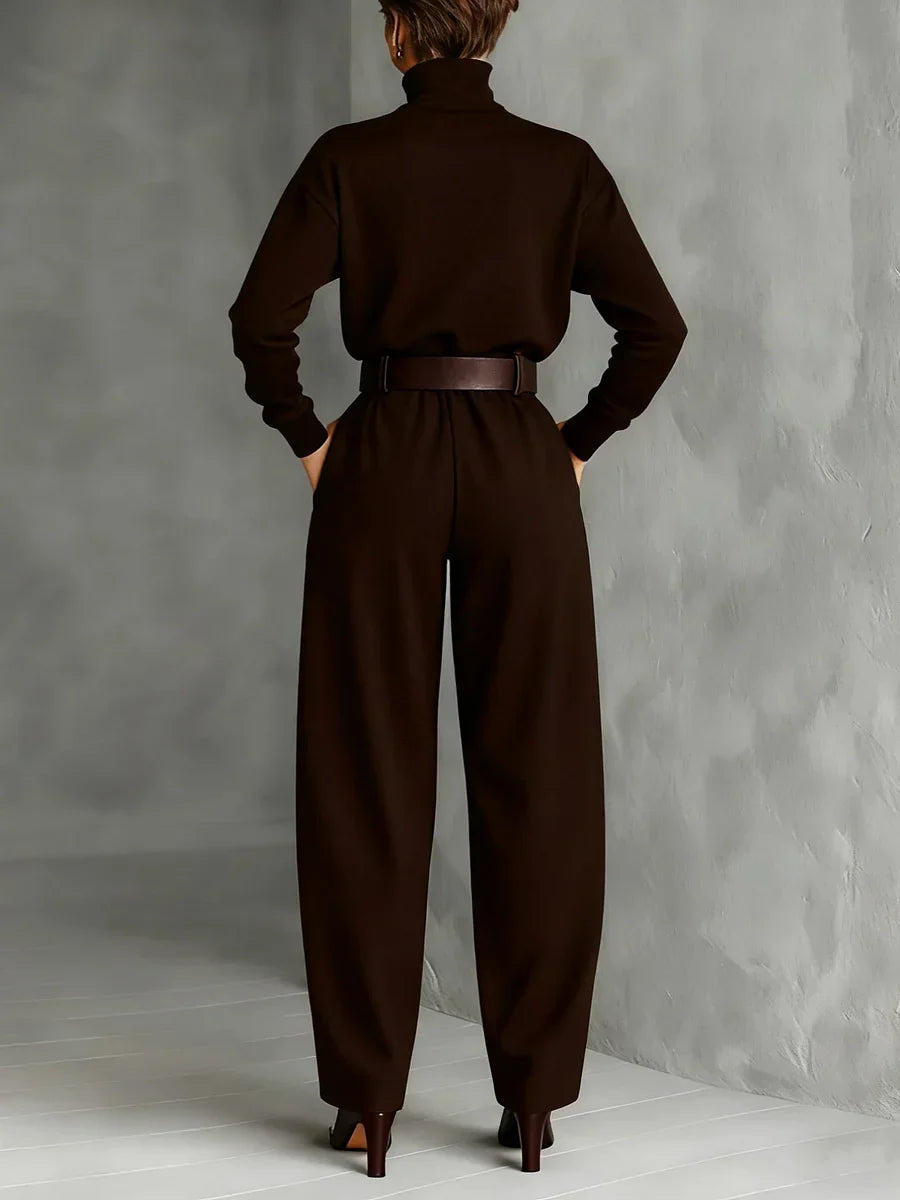 Alvea™ Julia Conjunto de cuello alto y pantalón recto