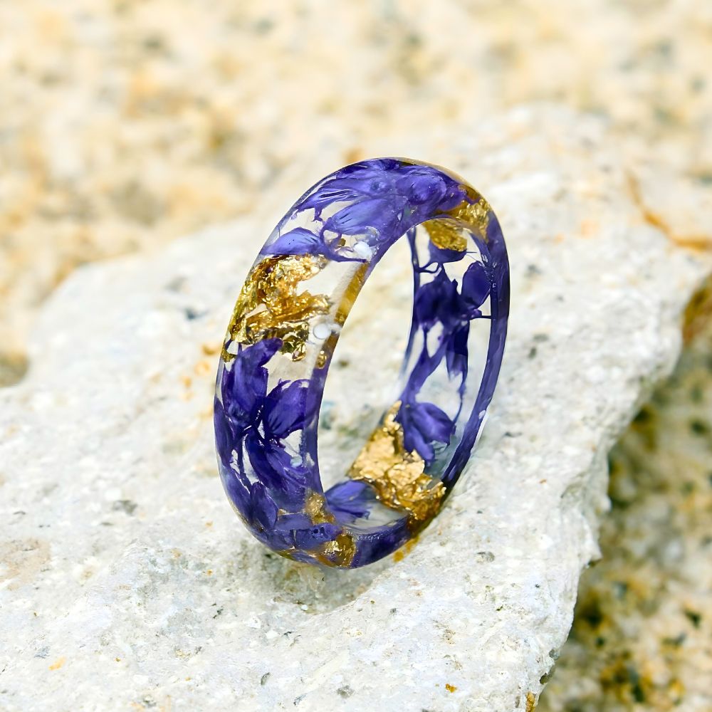 Alvea™ Anillo de pétalos morados