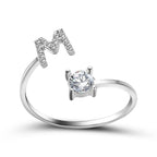 Alvea™ Cofre Rosa Eterna con Anillo con Inicial