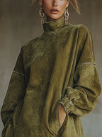 Alvea™ Vestido de ante con cuello alto y flecos