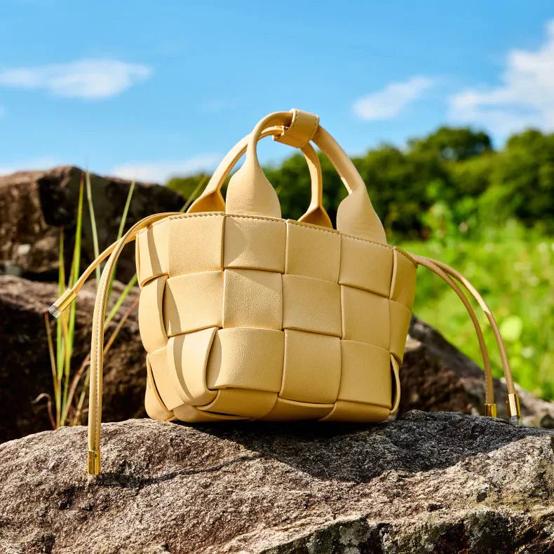 Alvea™ Bolso Mini Canasta Woven Wynn