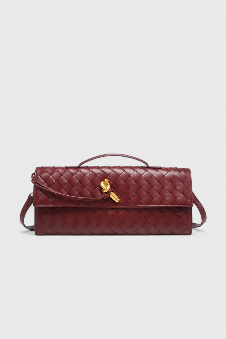 Alvea™ Melanie Clutch con Detalle de Nudo Dorado