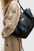 Alvea™ Clio Bolso con Estructura Clásica