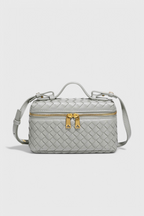 Alvea™ Milla Bolso Mini Woven con Accesorios Dorados