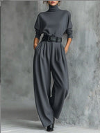Alvea™ Julia Conjunto de cuello alto y pantalón recto
