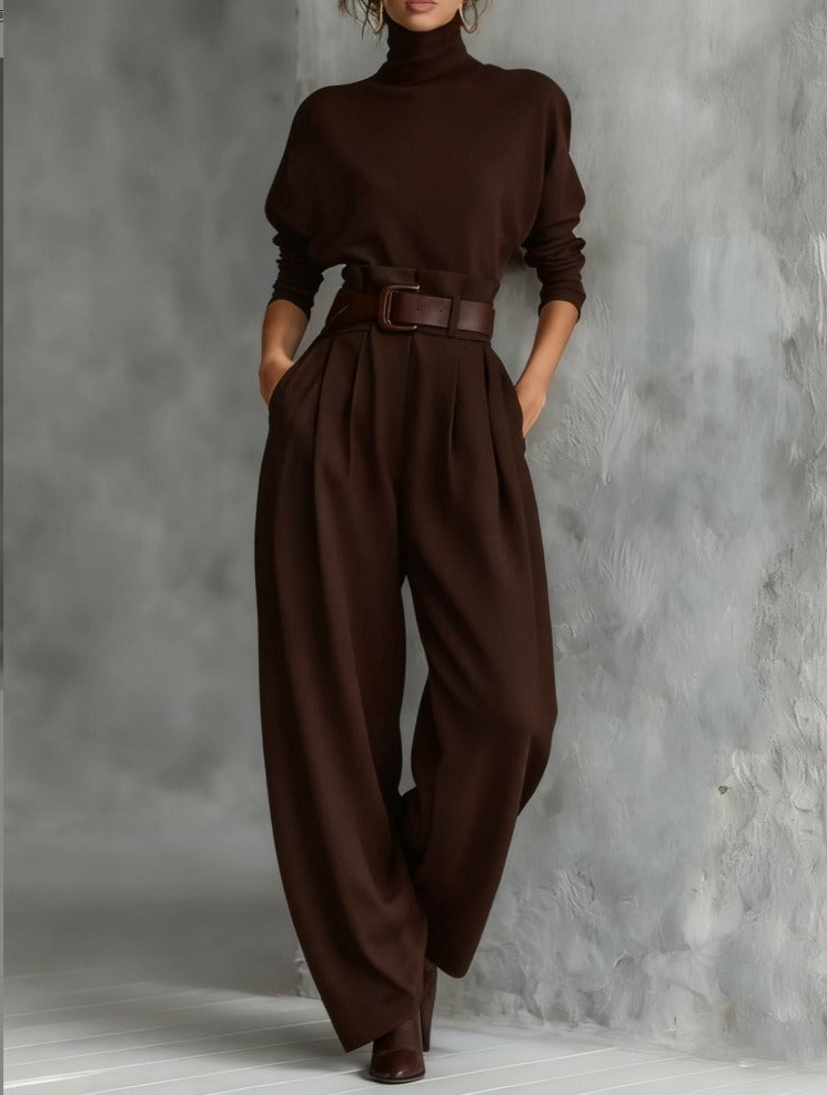 Alvea™ Julia Conjunto de cuello alto y pantalón recto