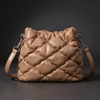 Alvea™ Bolso de almohada cruzado mini Bianca