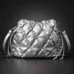 Alvea™ Bolso de almohada cruzado mini Bianca
