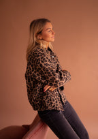 Alvea™ Isa Chaqueta Corta con Estampado de Leopardo
